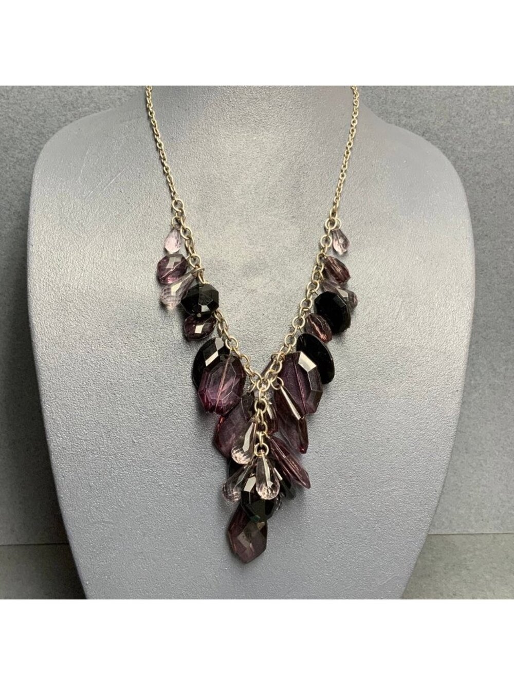 Faceted Dangle Beaded Necklace 22 In Light Dark Purple Silver Chain Statement